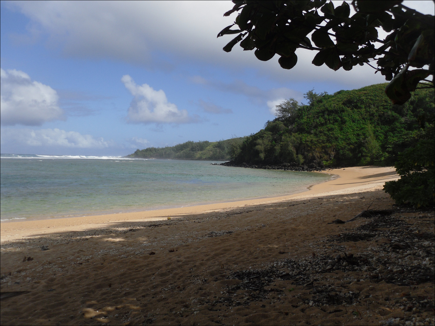 Hike to Pilaa Beach